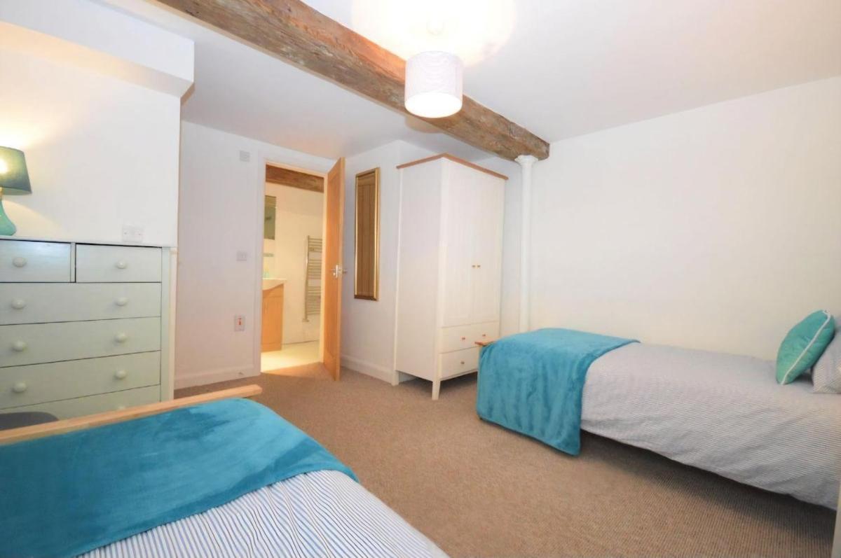Apartment Lot 4, The Old Auction Rooms, With Parking *