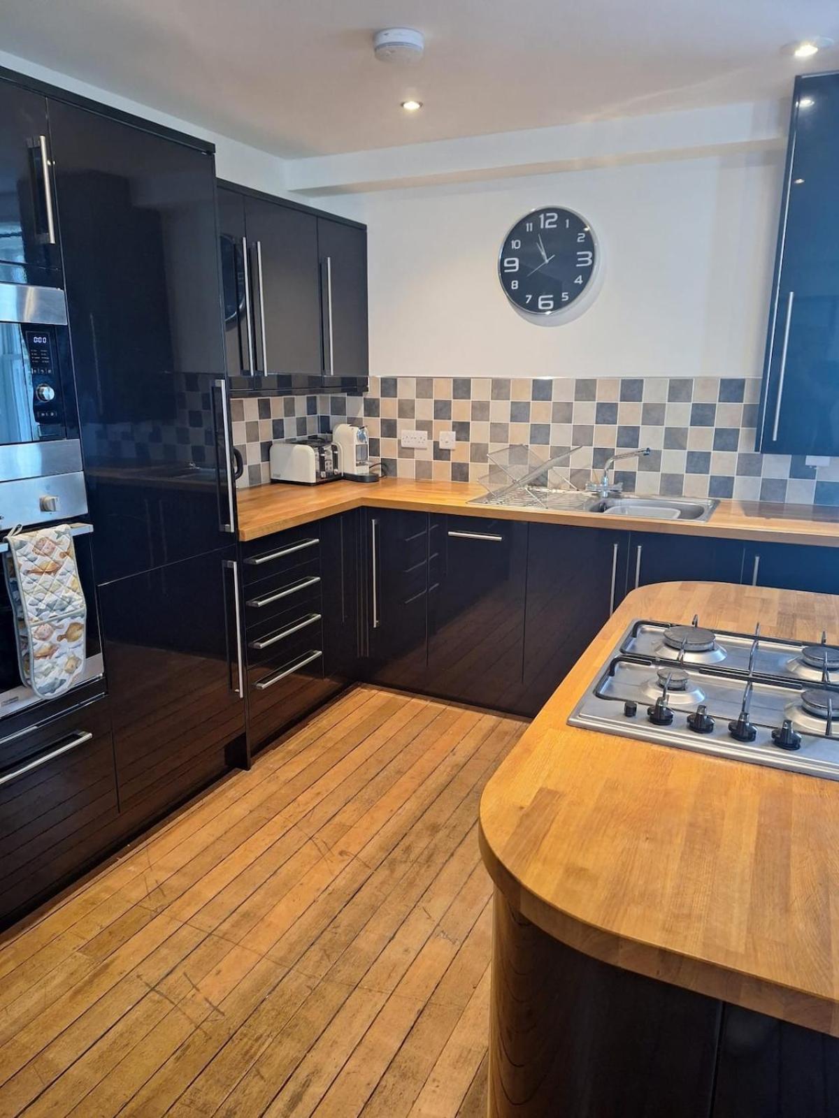 Apartment Lot 4, The Old Auction Rooms, With Parking Whitby